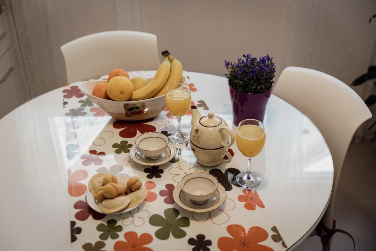 Two-Bedroom Apartment In The Centre Макарська Екстер'єр фото